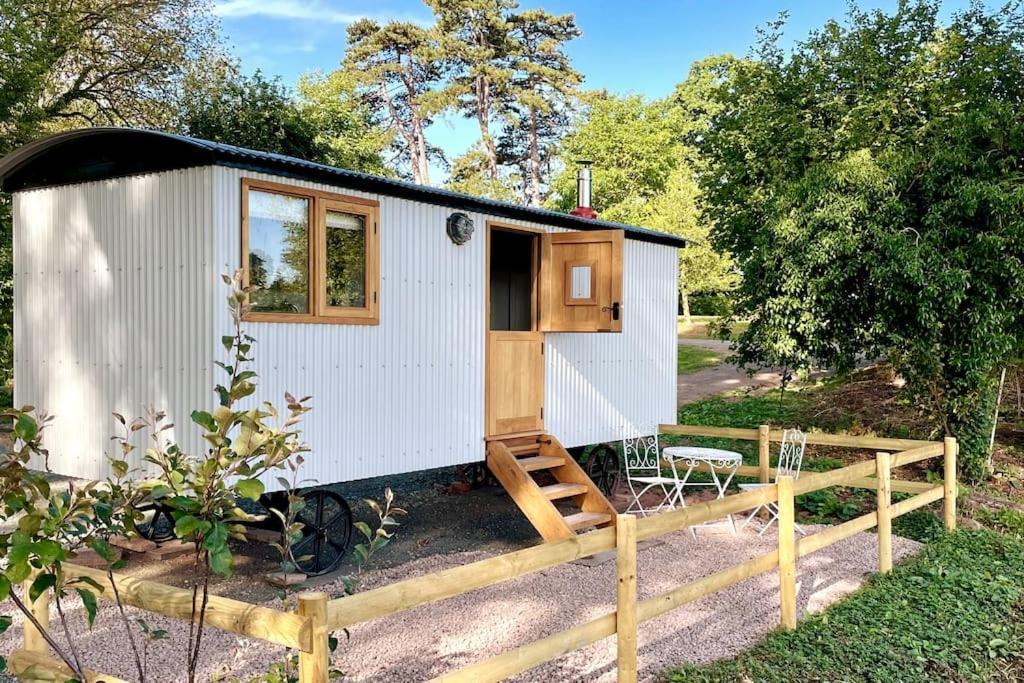 The Hereford Hut, Charming 1 Bedroom Shepherds Hut Callow Dış mekan fotoğraf
